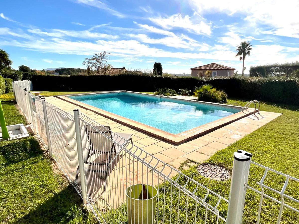 Appartement Sanary Vue Mer Au Calme Exterior foto