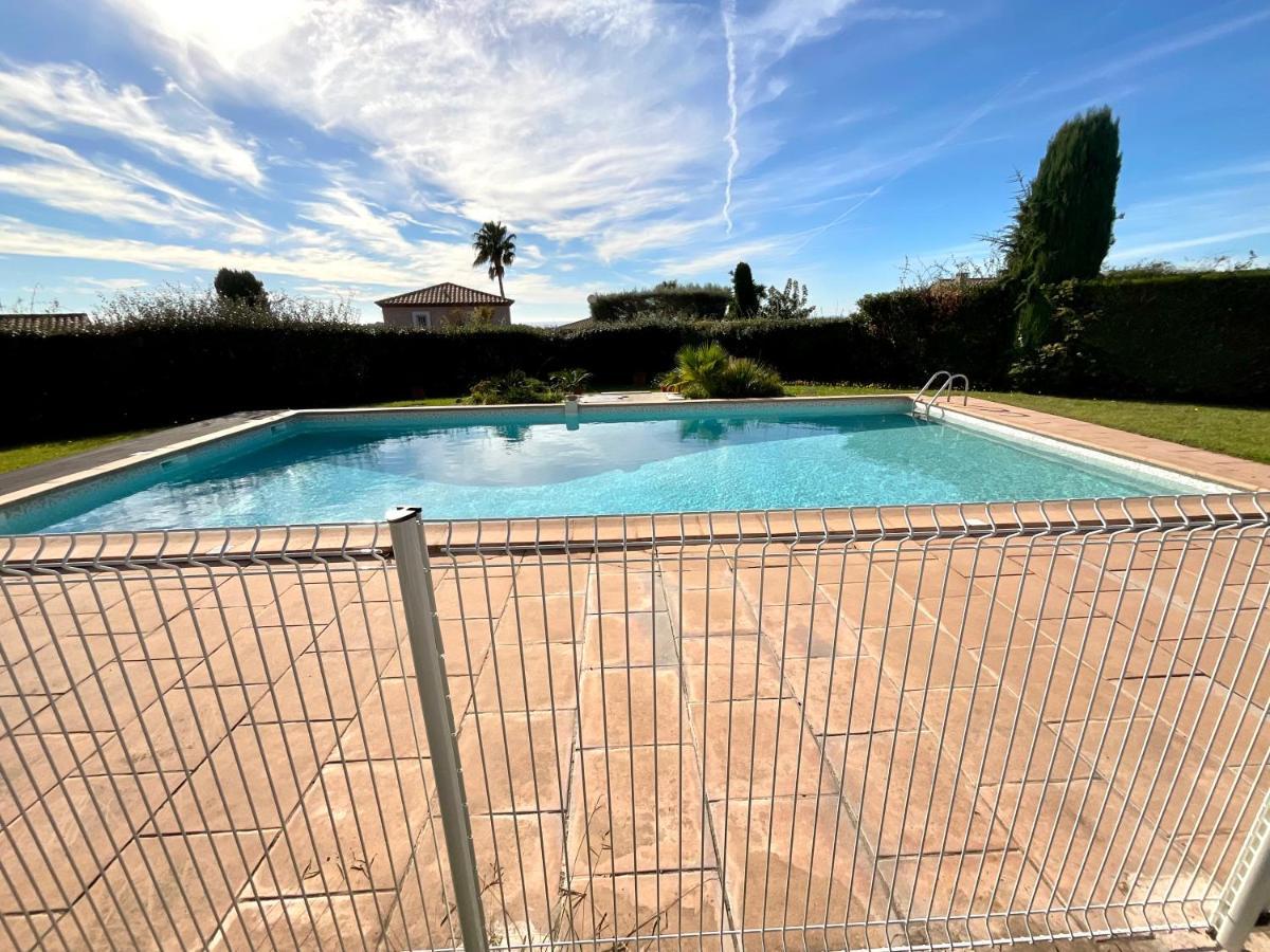 Appartement Sanary Vue Mer Au Calme Exterior foto